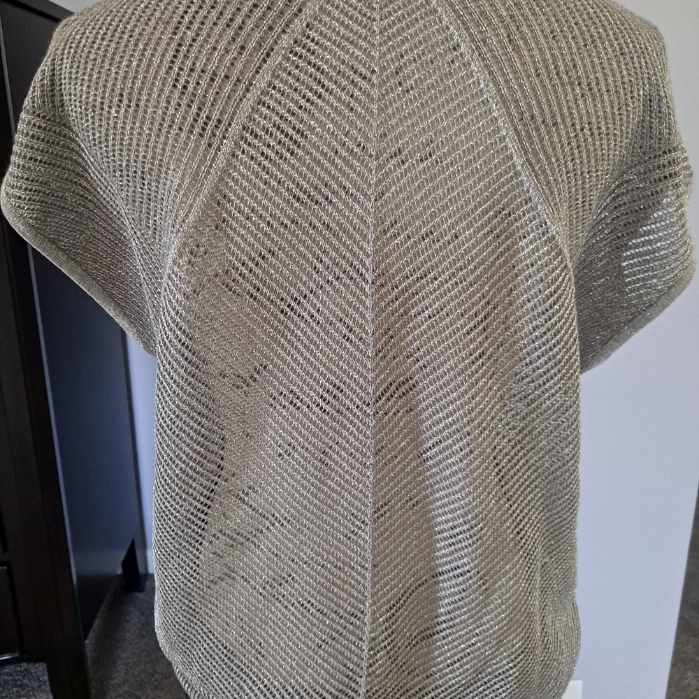 Silver top - Picture 2 of 2
